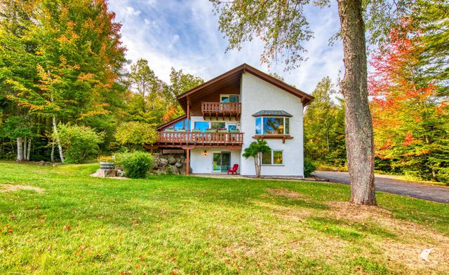 54 Split Rock Road, Lake Placid, NY 12946