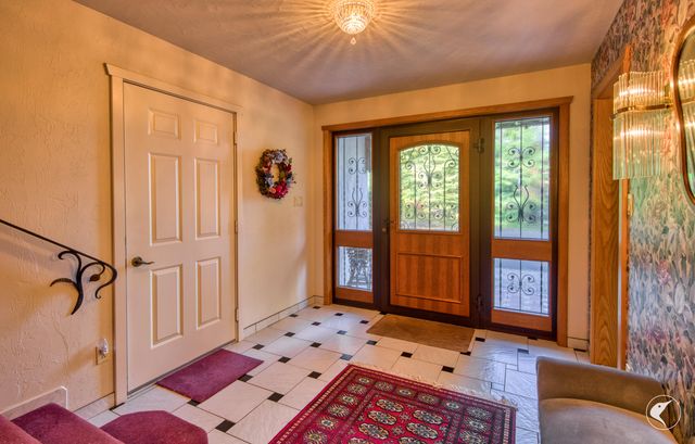 54 Split Rock Road, Lake Placid, NY 12946