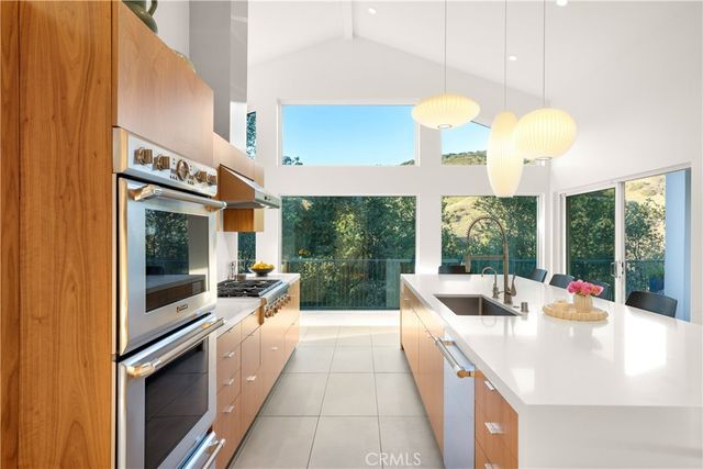 2630 San Angelo Drive, Claremont, CA 91711