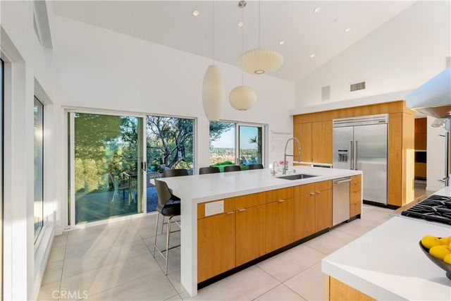 2630 San Angelo Drive, Claremont, CA 91711