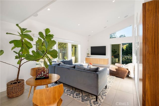 2630 San Angelo Drive, Claremont, CA 91711