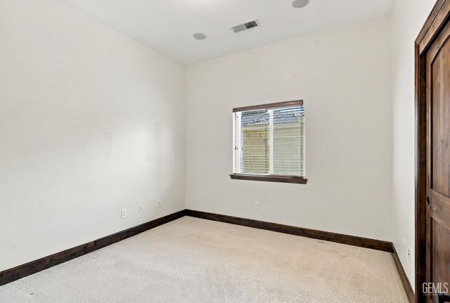 10409 Hinderhill Drive, Bakersfield, CA 93312