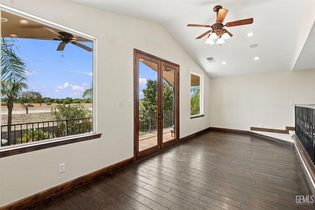 10409 Hinderhill Drive, Bakersfield, CA 93312