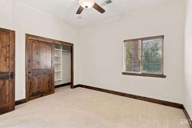 10409 Hinderhill Drive, Bakersfield, CA 93312
