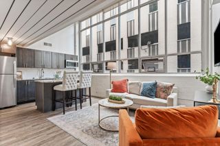 60 E Spring Street, 211, Columbus, OH 43215