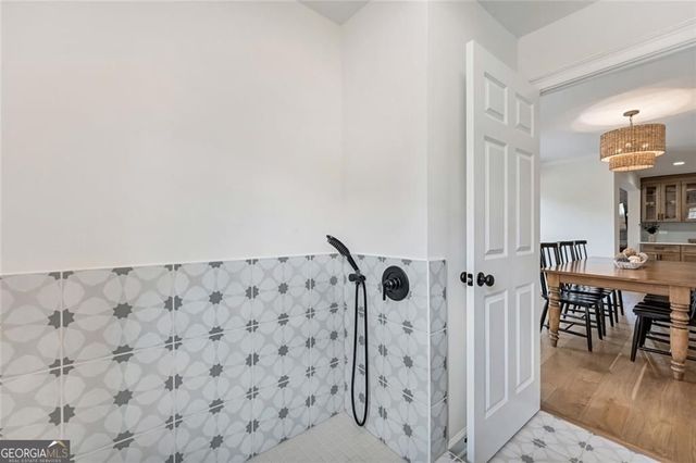 1275 Oakhaven Drive, Roswell, GA 30075