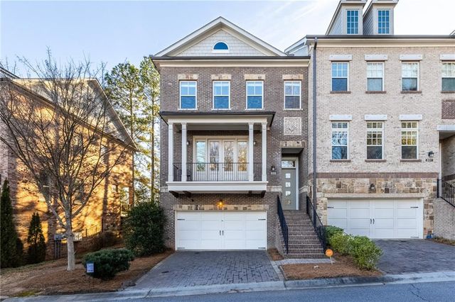 823 Canterbury Overlook, Atlanta, GA 30324