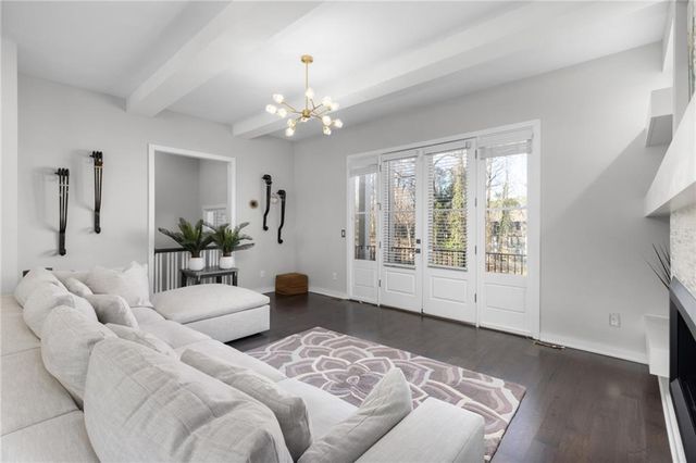 823 Canterbury Overlook, Atlanta, GA 30324