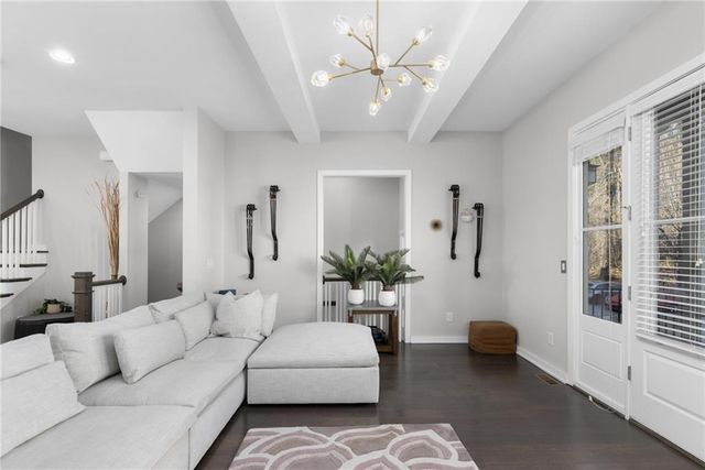 823 Canterbury Overlook, Atlanta, GA 30324