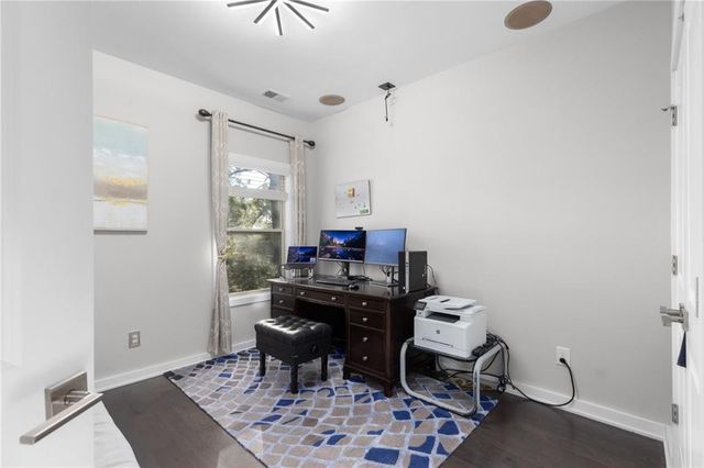 823 Canterbury Overlook, Atlanta, GA 30324