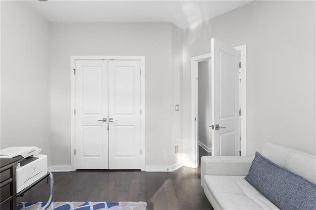 823 Canterbury Overlook, Atlanta, GA 30324