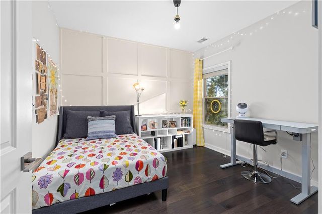 823 Canterbury Overlook, Atlanta, GA 30324