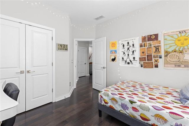 823 Canterbury Overlook, Atlanta, GA 30324