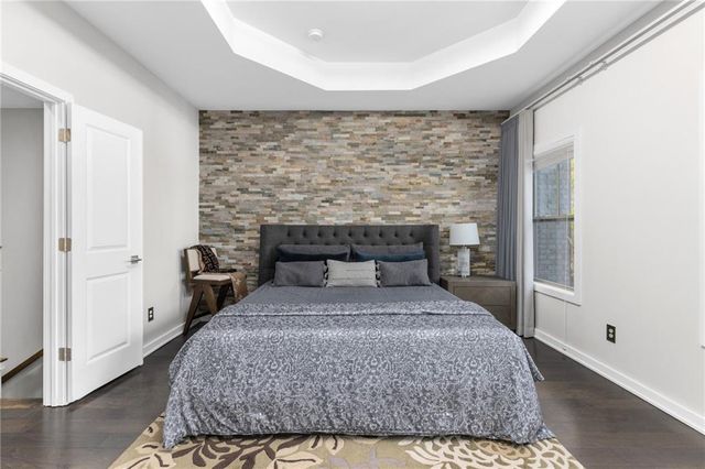 823 Canterbury Overlook, Atlanta, GA 30324