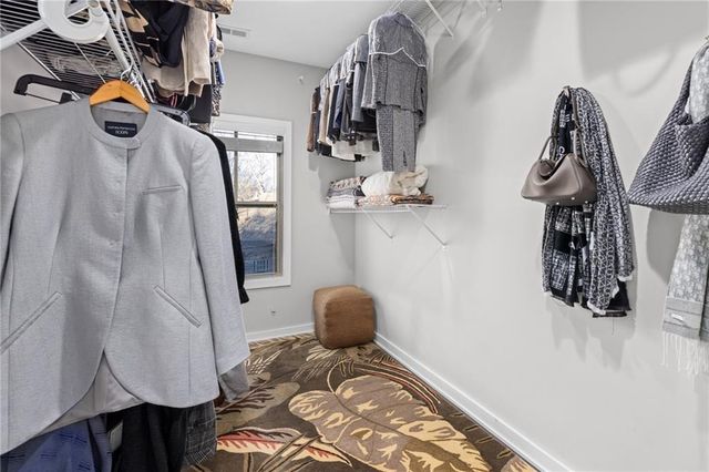 823 Canterbury Overlook, Atlanta, GA 30324