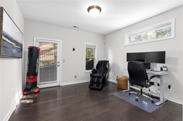 823 Canterbury Overlook, Atlanta, GA 30324