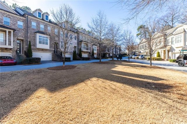 823 Canterbury Overlook, Atlanta, GA 30324