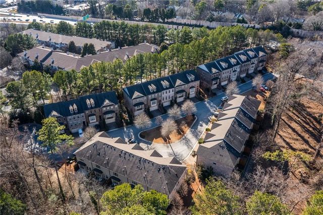 823 Canterbury Overlook, Atlanta, GA 30324