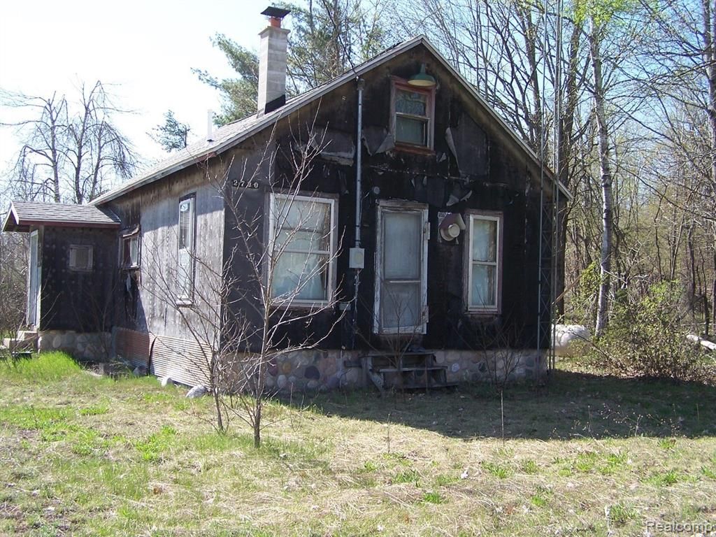 2720 Sawyer Road, Gaylord, MI 49735