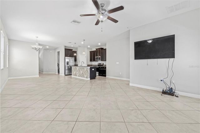 1588 LUDINGTON AVENUE, Wesley Chapel, FL 33543