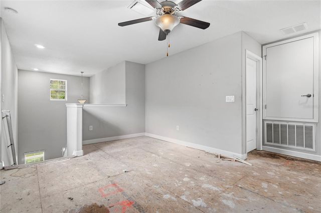 1588 LUDINGTON AVENUE, Wesley Chapel, FL 33543