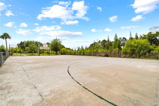 1588 LUDINGTON AVENUE, Wesley Chapel, FL 33543