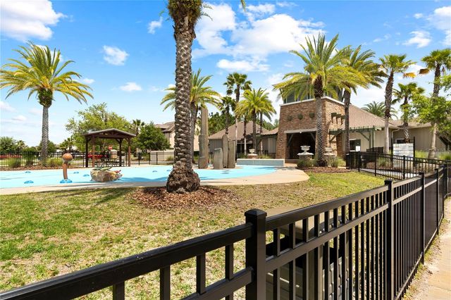 1588 LUDINGTON AVENUE, Wesley Chapel, FL 33543