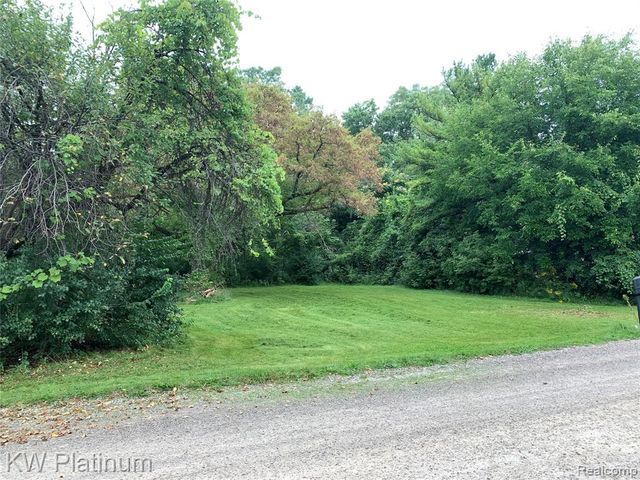 25891 Ballard Street, Harrison Twp, MI 48045