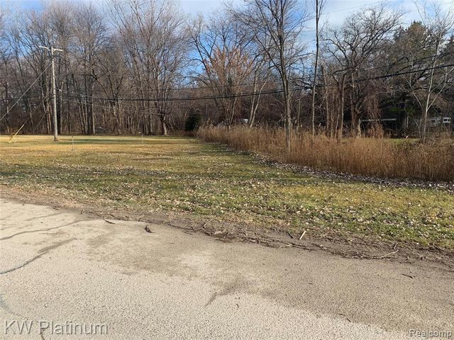 25891 Ballard Street, Harrison Twp, MI 48045