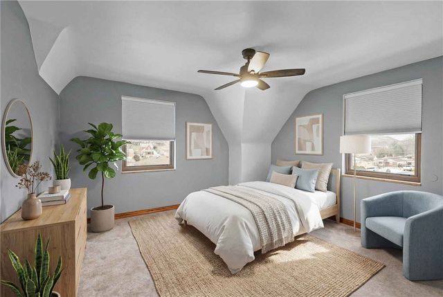 50 Sunrise Dr, Pleasant Hills, PA 15236