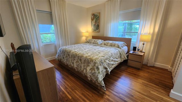 831 Plover Ave, Miami Springs, FL 33166