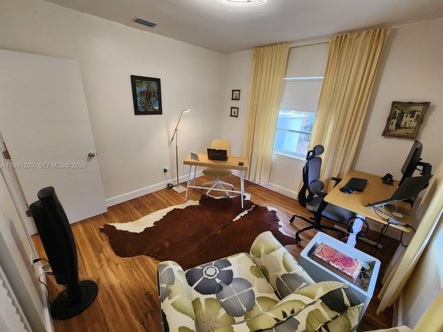 831 Plover Ave, Miami Springs, FL 33166