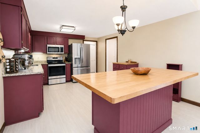 7 Douglass Drive, Granby, CT 06035