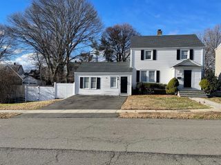 91 Parkway Drive, Stratford, CT 06614