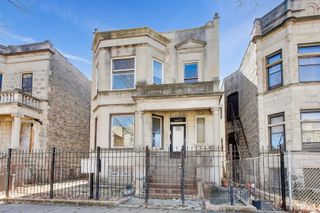 3829 W Gladys Avenue, Chicago, IL 60624
