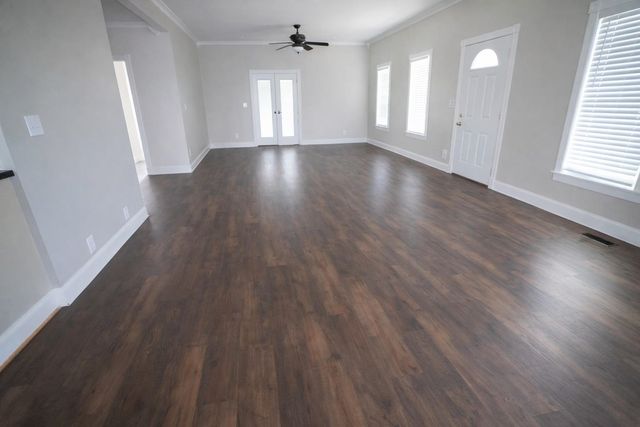 21424 SW County Line Rd, Rose Hill, KS 67133
