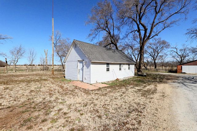 21424 SW County Line Rd, Rose Hill, KS 67133
