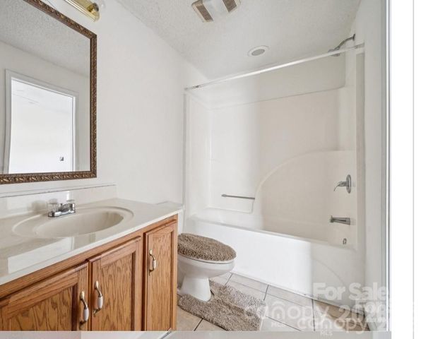 411 Central Avenue S, Landis, NC 28088