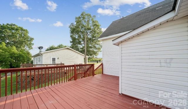 411 Central Avenue S, Landis, NC 28088