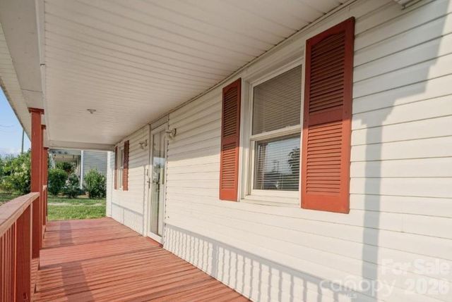 411 Central Avenue S, Landis, NC 28088