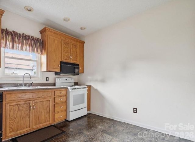 411 Central Avenue S, Landis, NC 28088