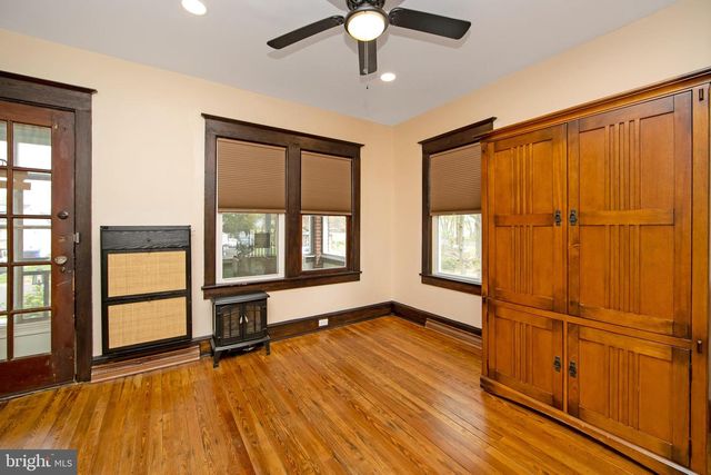 504 N LINCOLN AVENUE, Moorestown, NJ 08057