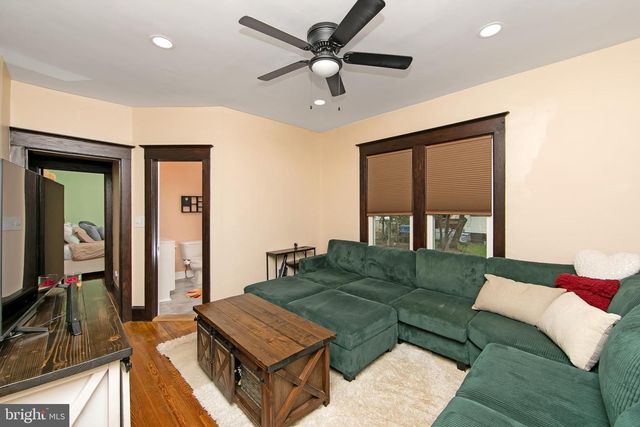 504 N LINCOLN AVENUE, Moorestown, NJ 08057