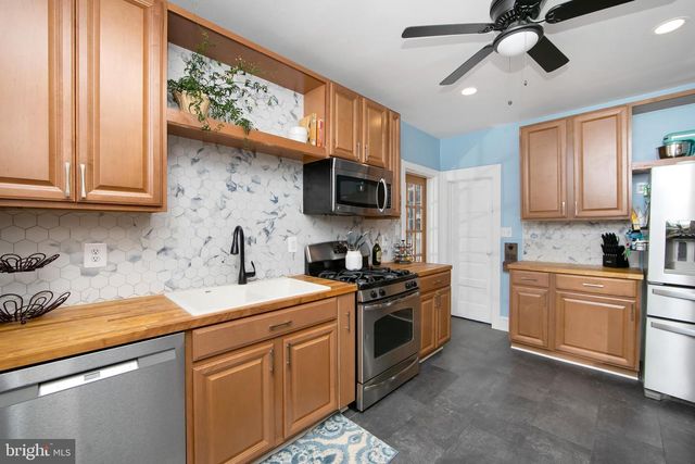 504 N LINCOLN AVENUE, Moorestown, NJ 08057