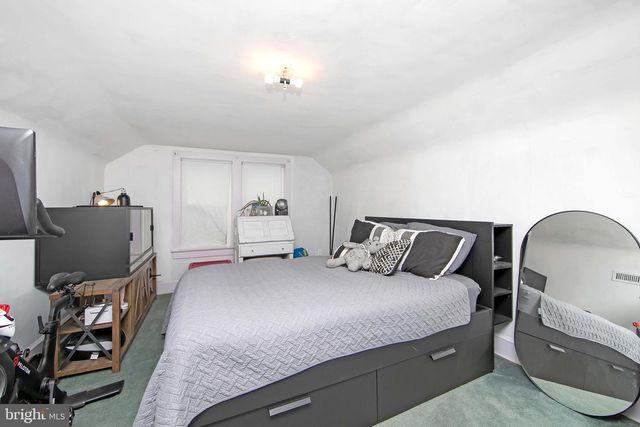 504 N LINCOLN AVENUE, Moorestown, NJ 08057