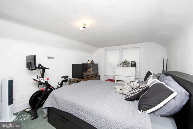 504 N LINCOLN AVENUE, Moorestown, NJ 08057