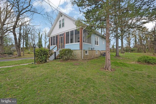 504 N LINCOLN AVENUE, Moorestown, NJ 08057