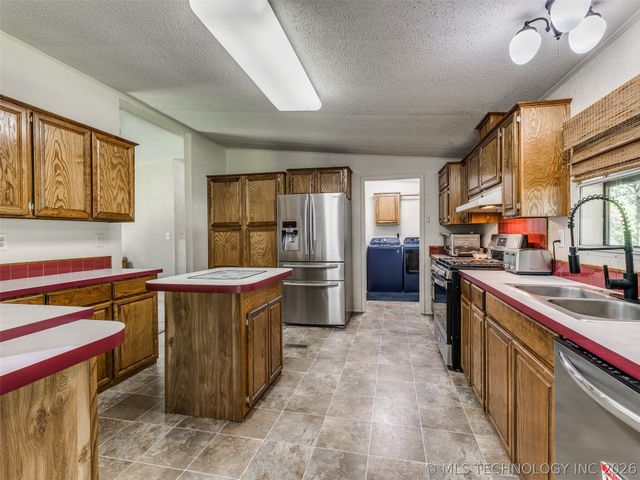 9341 W 186th Street S, Mounds, OK 74047