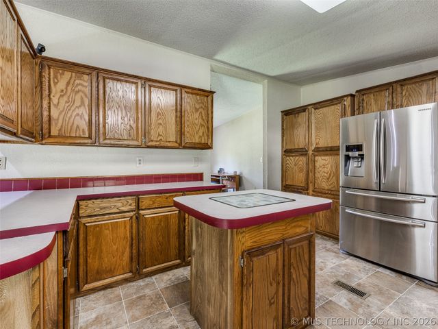 9341 W 186th Street S, Mounds, OK 74047