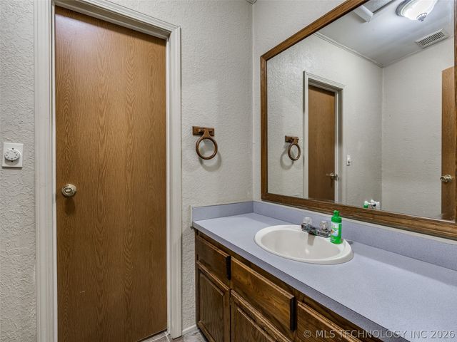 9341 W 186th Street S, Mounds, OK 74047